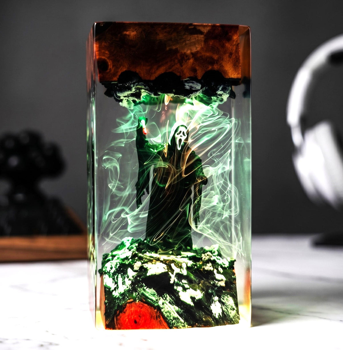 Ghostface Scream Epoxy Resin Lamp