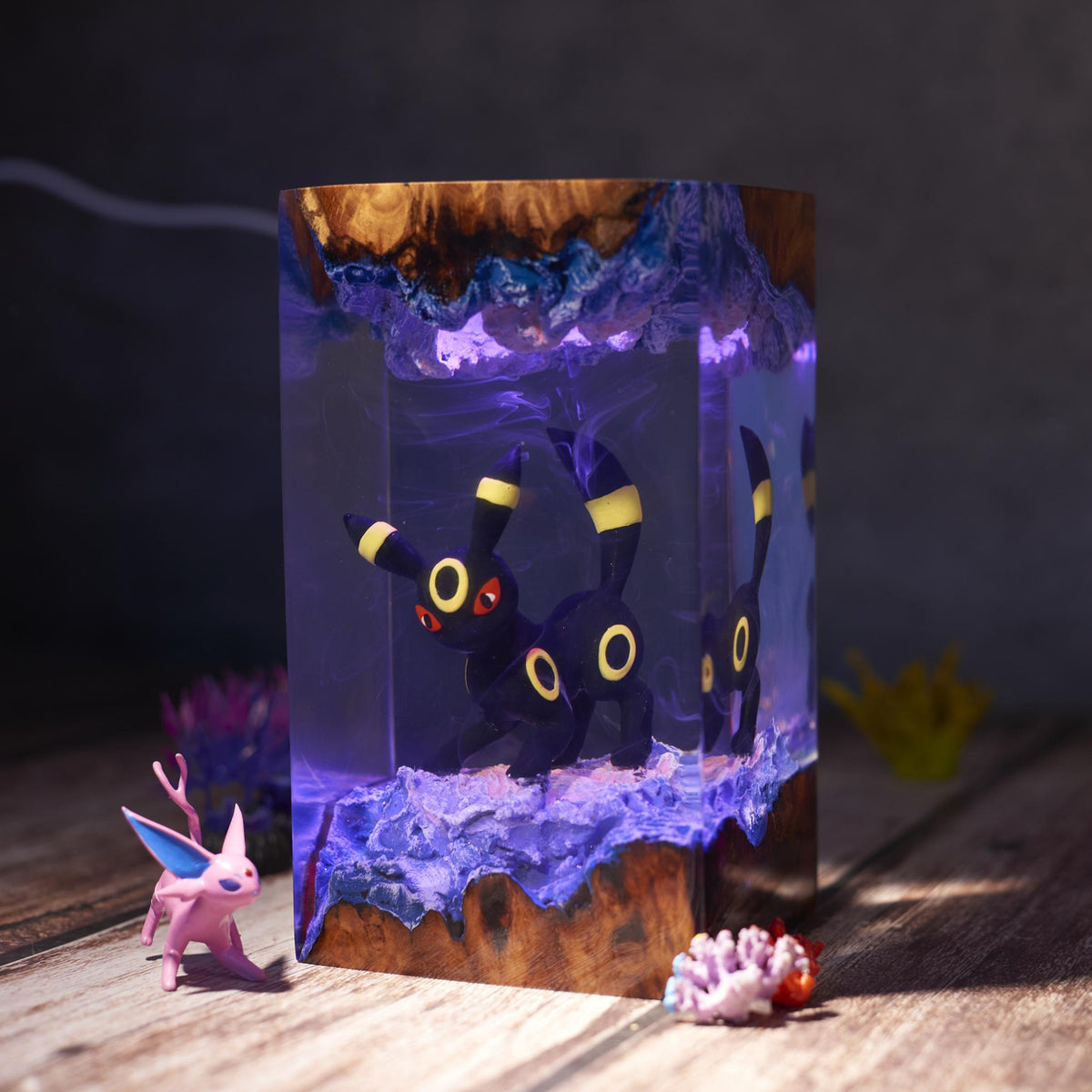 Diorama Umbreon Epoxy Resin Lamp
