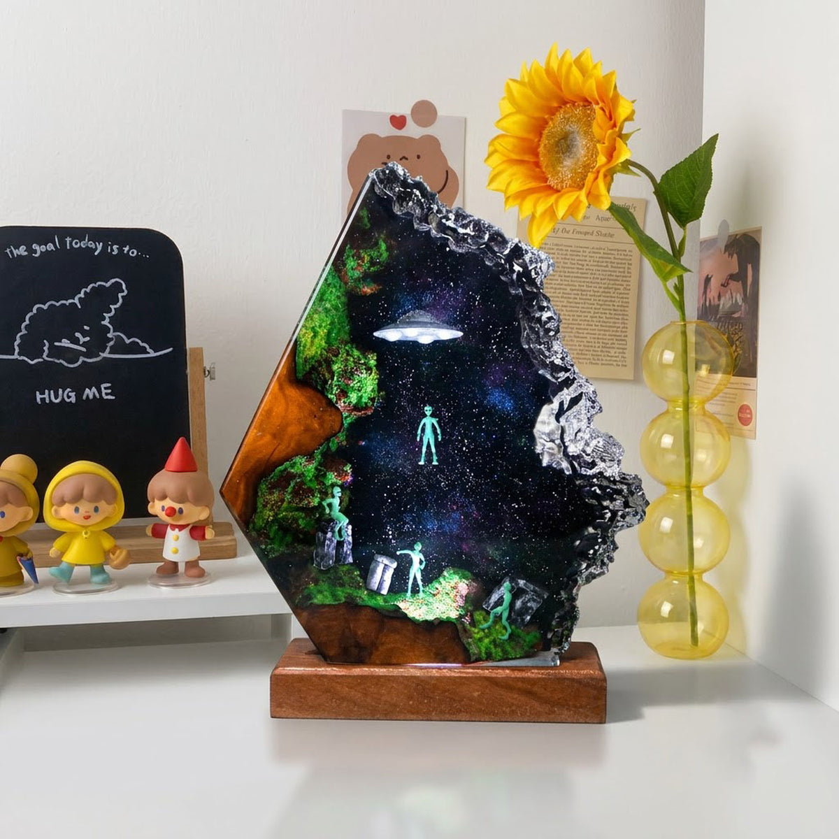 Handmade Sci-Fi Resin Night Light - Green Alien UFO Diorama