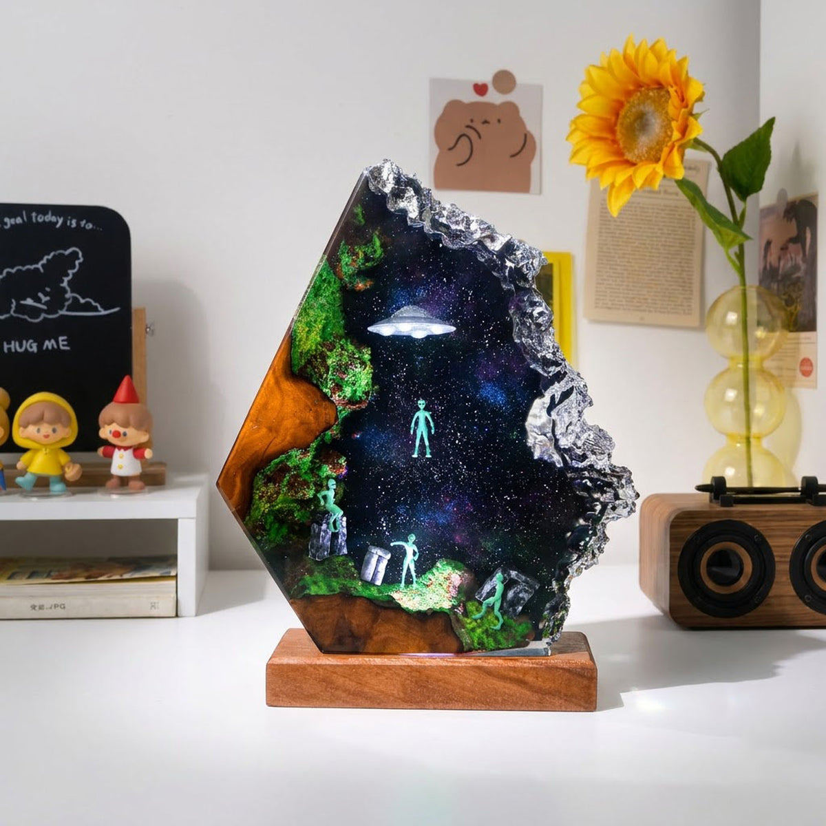 Handmade Sci-Fi Resin Night Light - Green Alien UFO Diorama