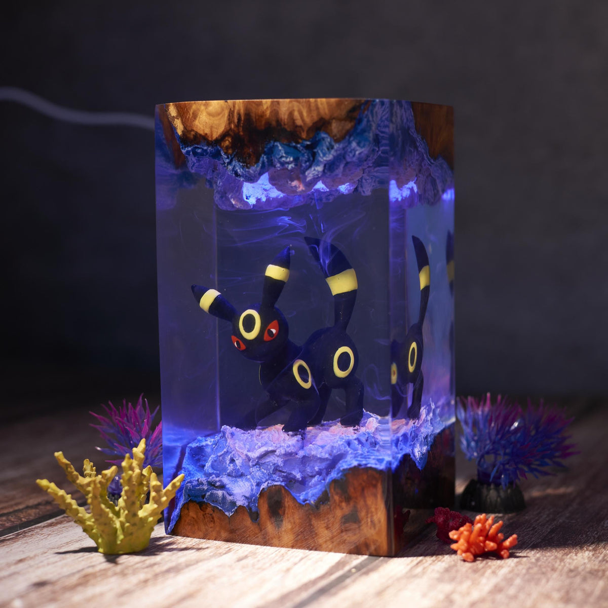 Diorama Umbreon Epoxy Resin Lamp