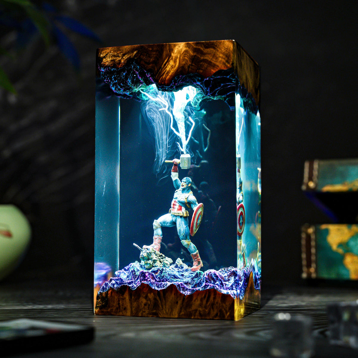 Captain America Worthy Resin Lamp - Marvel Avengers Cube Night Light Gift