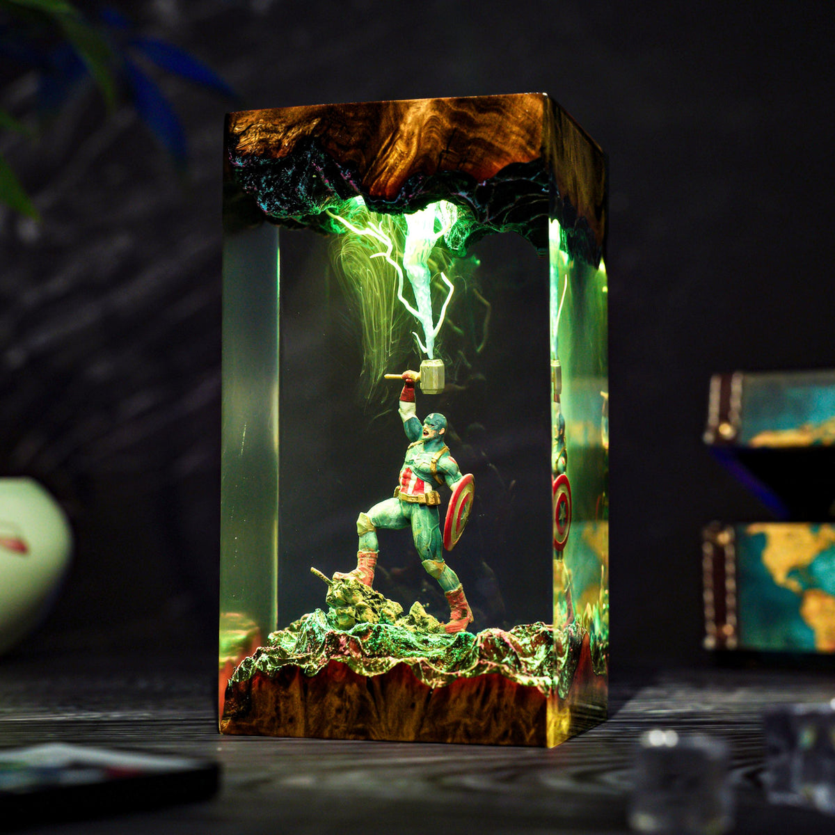 Captain America Worthy Resin Lamp - Marvel Avengers Cube Night Light Gift