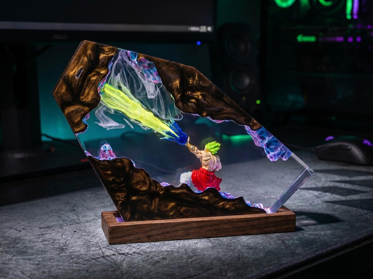 Handcrafted Broly Epoxy Resin Lamp - Premium Legendary Super Saiyan Diorama