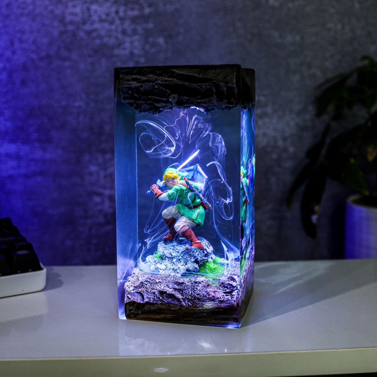 Zelda Link Resin Lamp - Master Sword Hylian Shield Cube Night Light