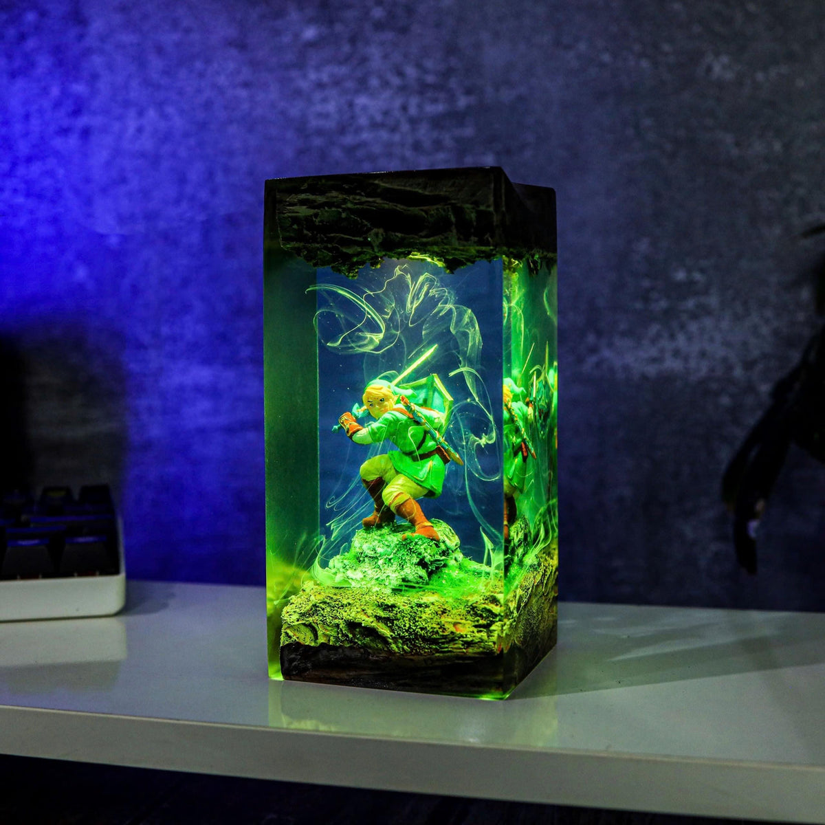 Zelda Link Resin Lamp - Master Sword Hylian Shield Cube Night Light