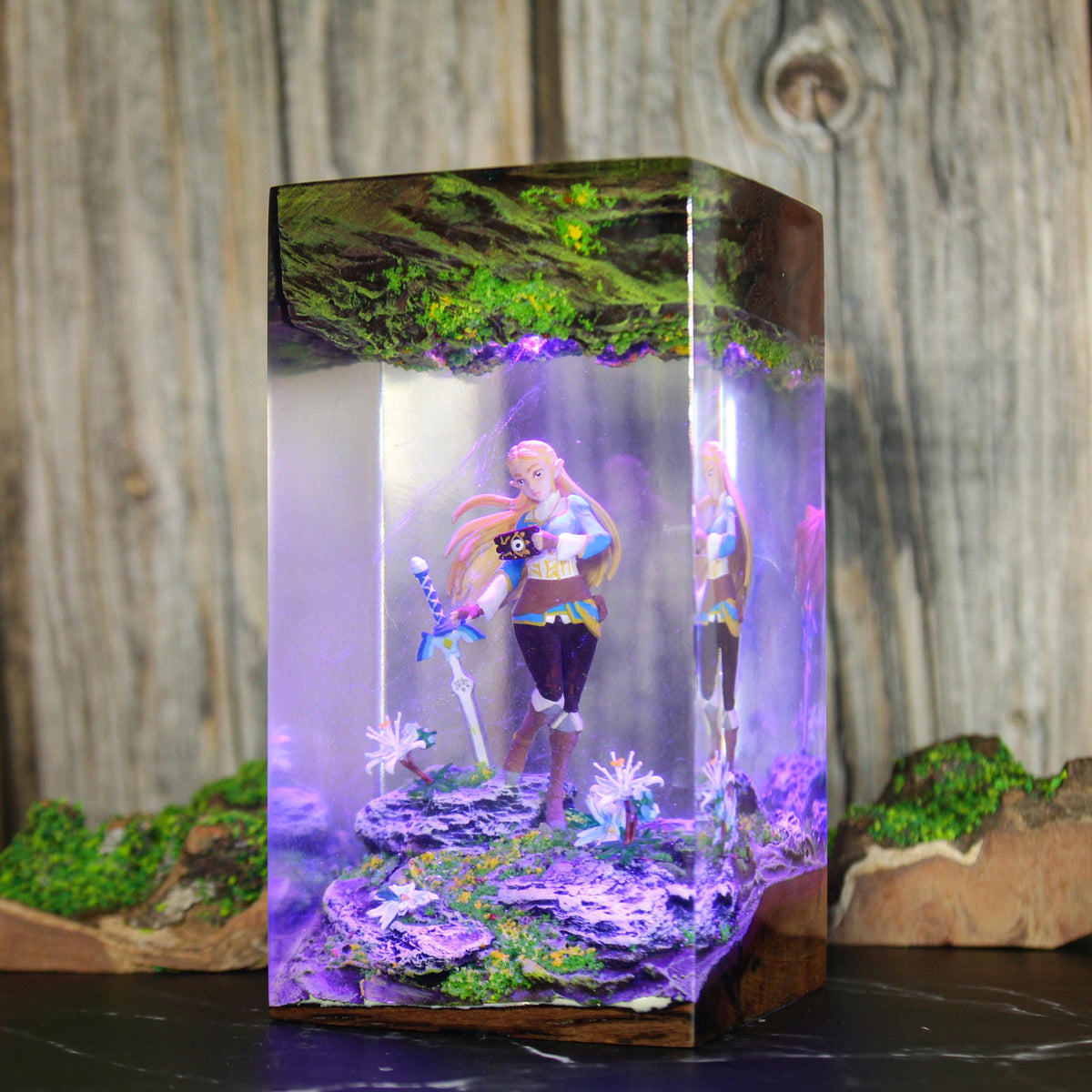 Princess Zelda Resin Lamp - Sheikah Slate Master Sword Cube Night Light