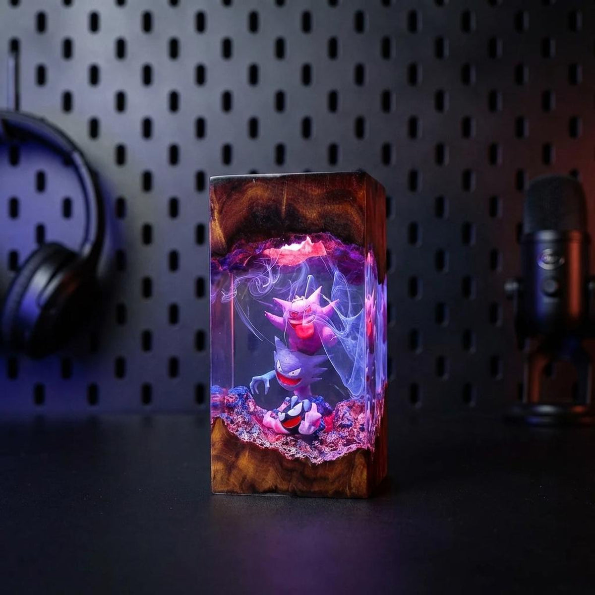 Ghost Pokémon Gengar Evolution Resin Lamp