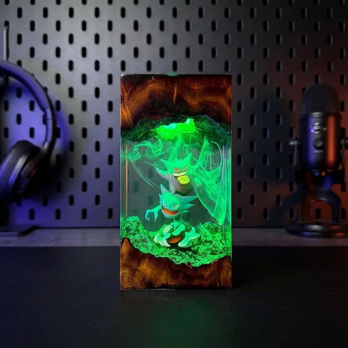 Ghost Pokémon Gengar Evolution Resin Lamp