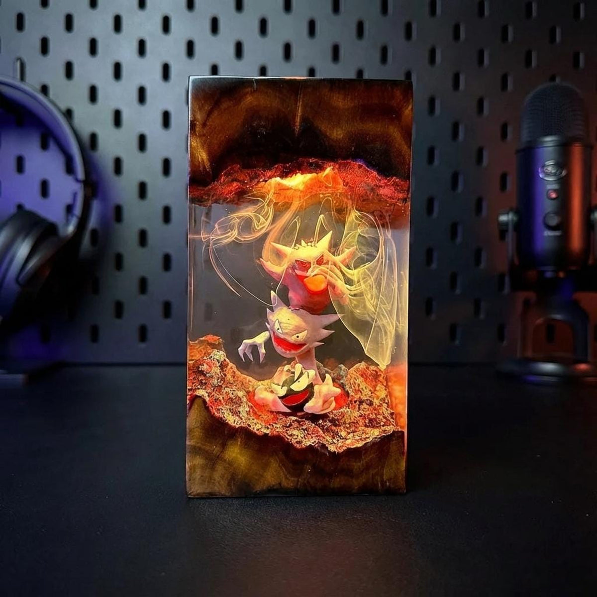 Ghost Pokémon Gengar Evolution Resin Lamp