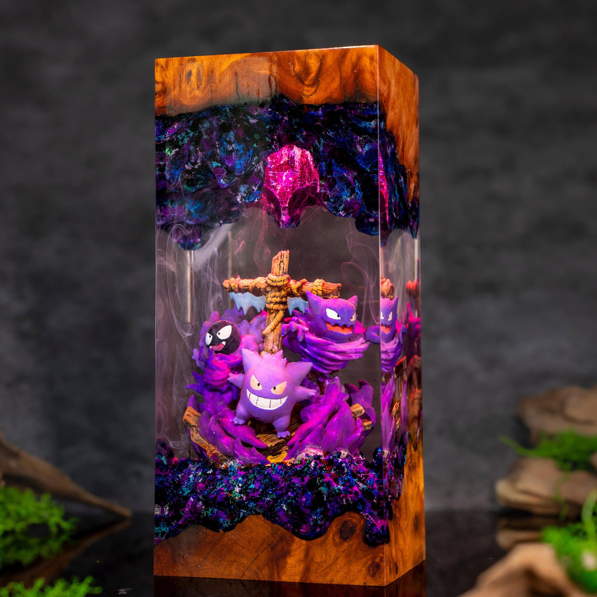 Gengar Evolution Graveyard Resin Lamp - Haunted Cross Pokémon Ghost Night Light