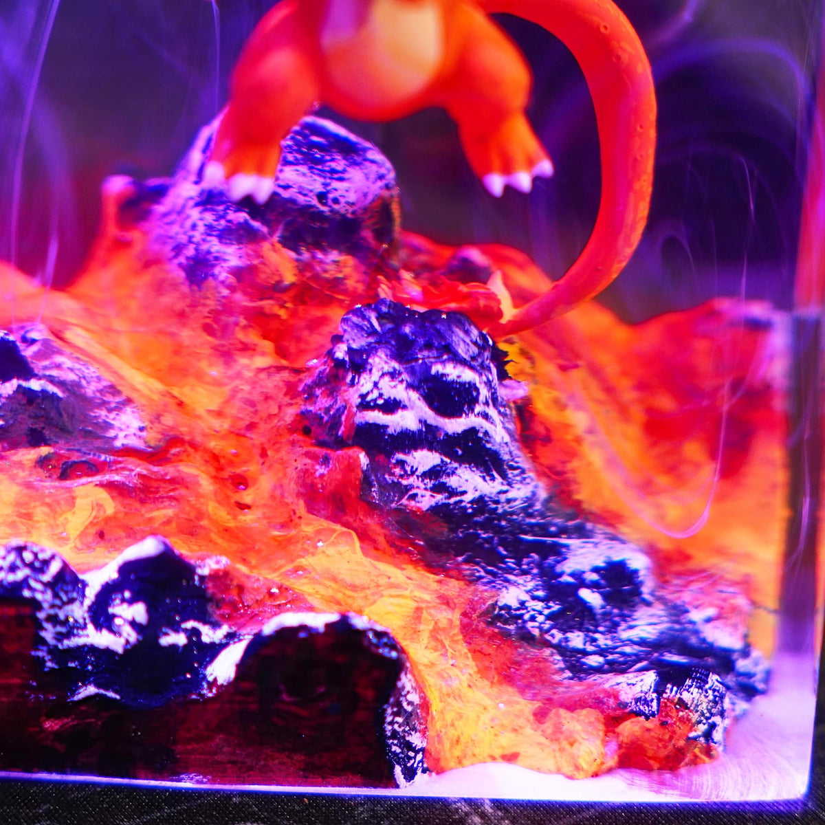 Classic Pokémon Charizard Resin Lamp