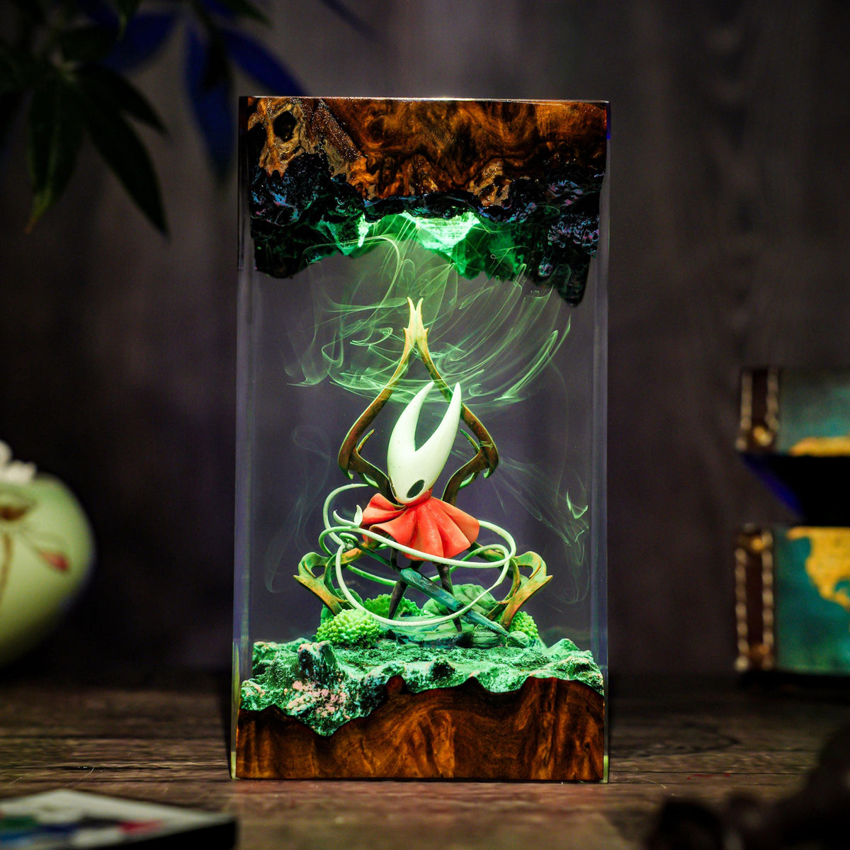 Hollow Knight Hornet Epoxy Night Lamp