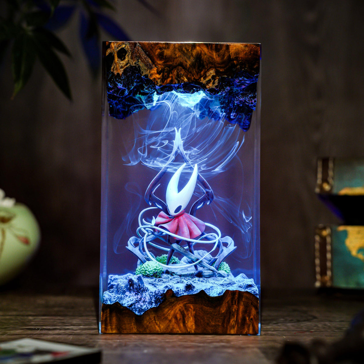 Hollow Knight Hornet Epoxy Night Lamp
