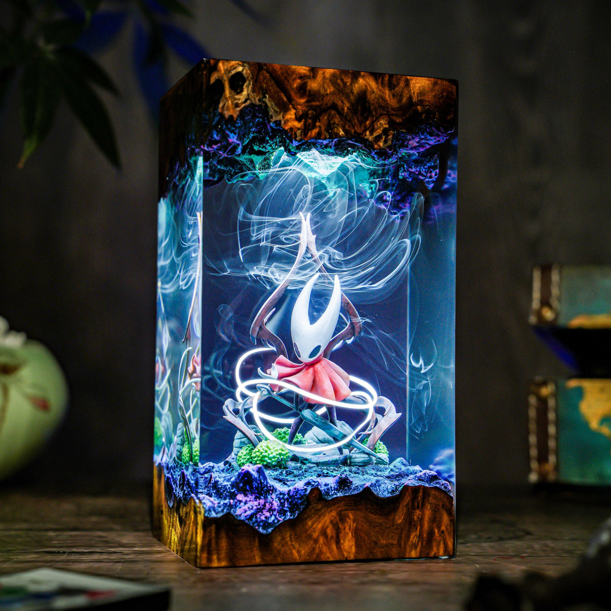 Hollow Knight Hornet Epoxy Night Lamp