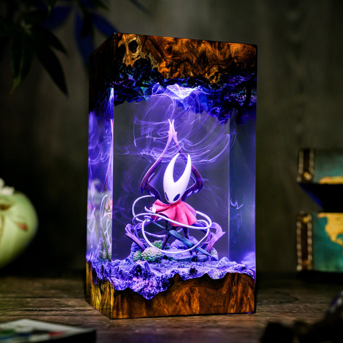 Hollow Knight Hornet Epoxy Night Lamp
